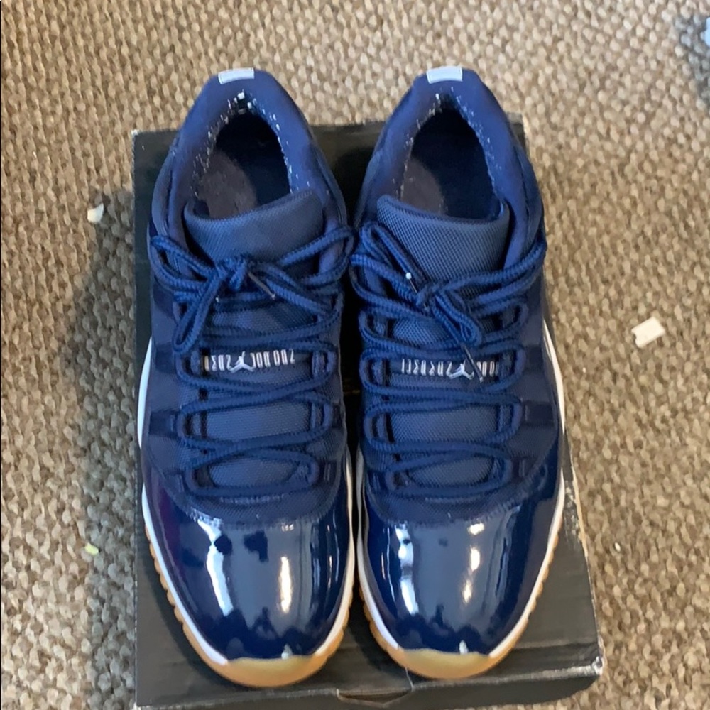 Air Jordan 11 Low Navy with Blue Gum size 13